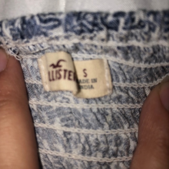 Blue & white strapped crop top - Picture 3 of 3